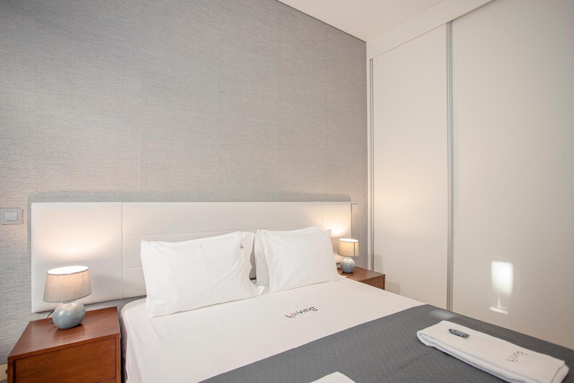 Liiiving In Porto-Mouzinho Residence Apartments Bagian luar foto