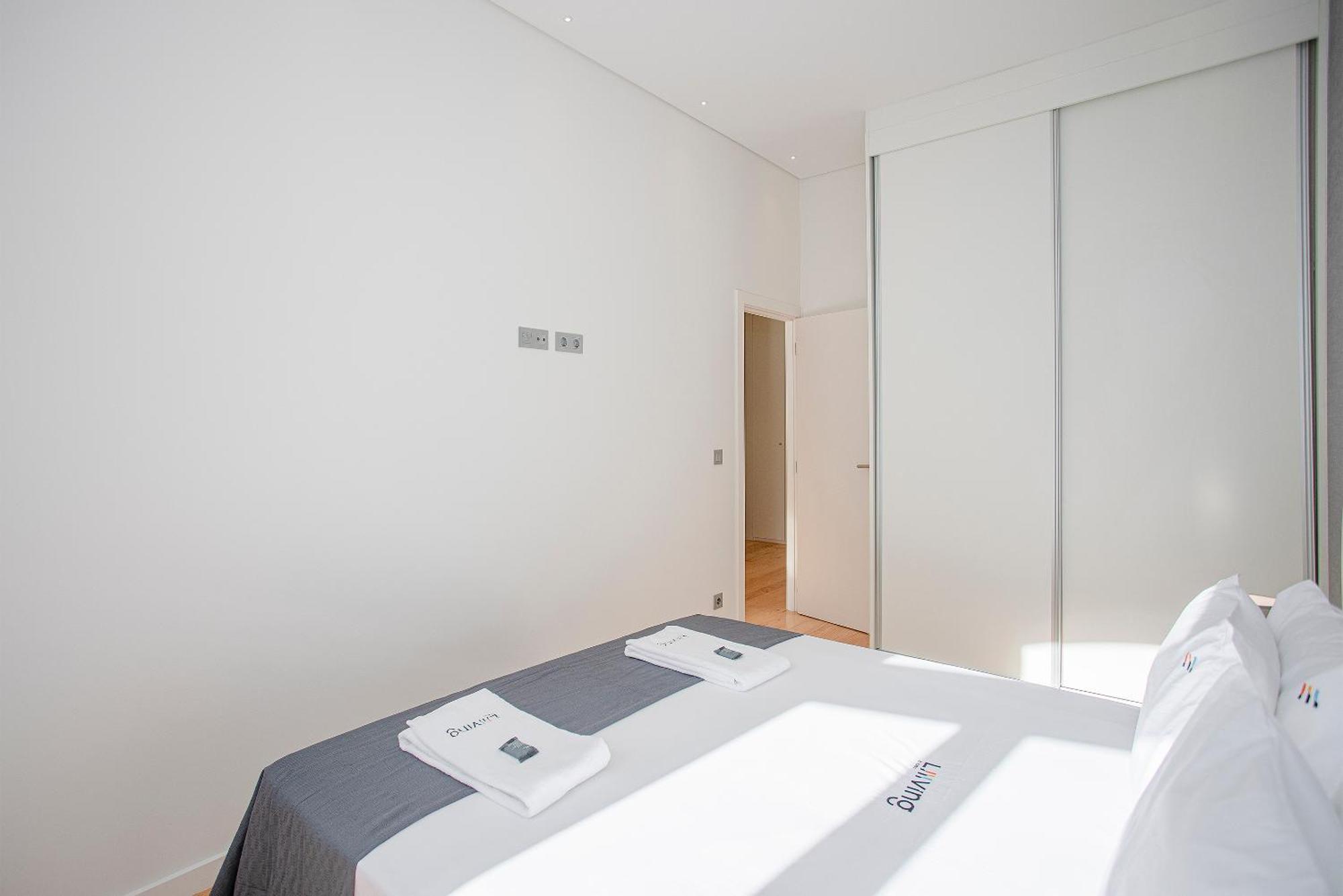 Liiiving In Porto-Mouzinho Residence Apartments Bagian luar foto