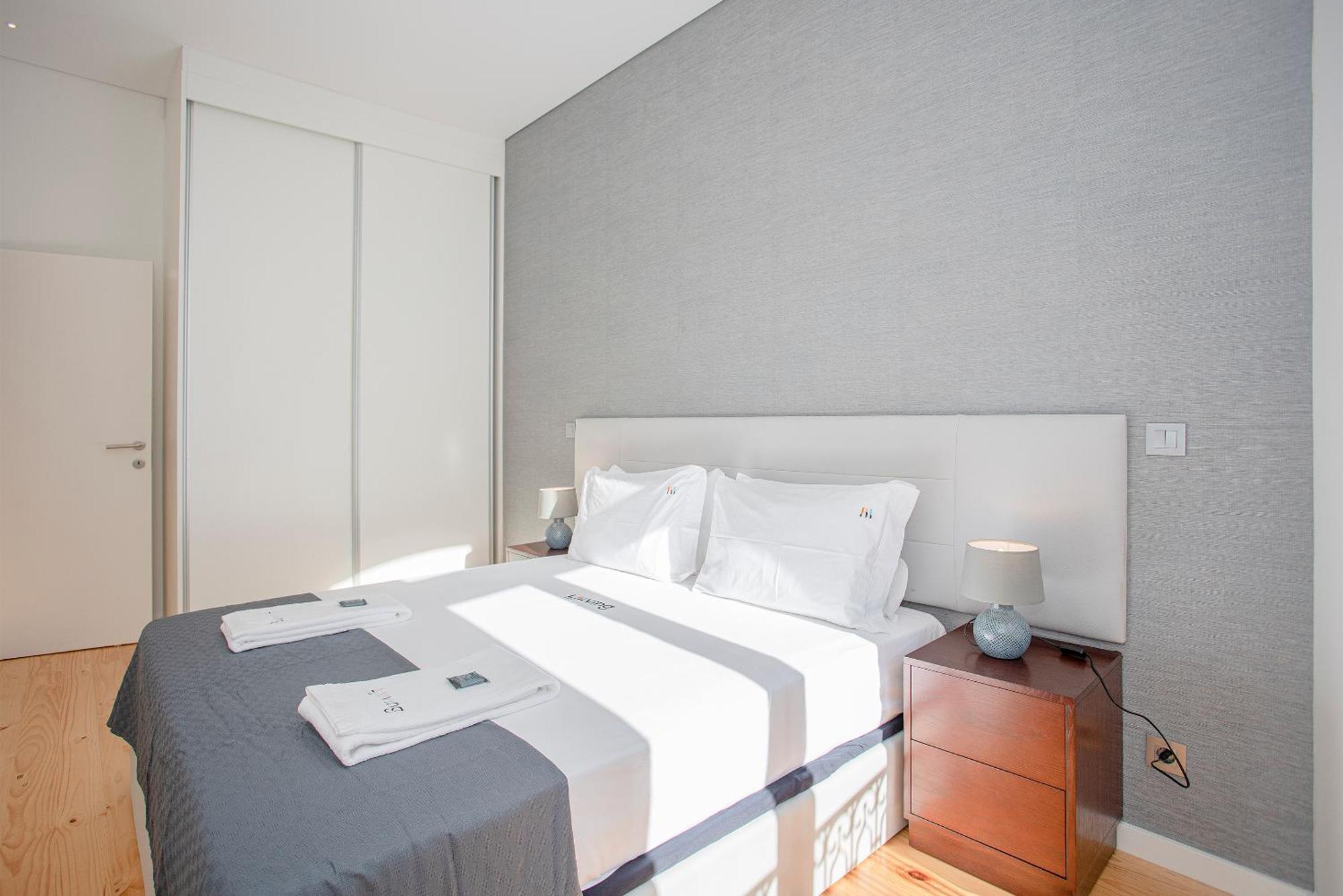Liiiving In Porto-Mouzinho Residence Apartments Bagian luar foto